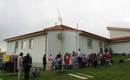 Výsadba stromů v zahradě Domova Simeon (18)